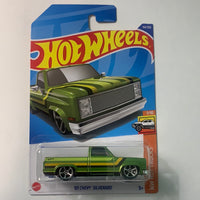 Hot Wheels 1/64 ‘83 Chevy Silverado Green