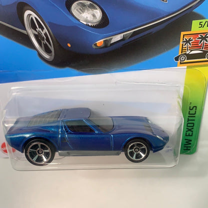 Hot Wheels 1/64 ‘71 Lamborghini Miura SV Blue