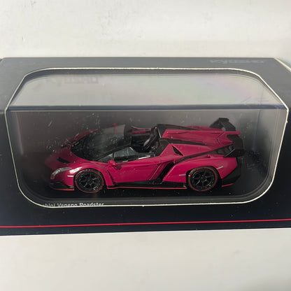 1/64 Kyosho Lamborghini Veneno Roadster Magenta / Red Line