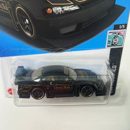 Hot Wheels 1/64 LB Super Silhouette Nissan Silvia S15 Black / Gold