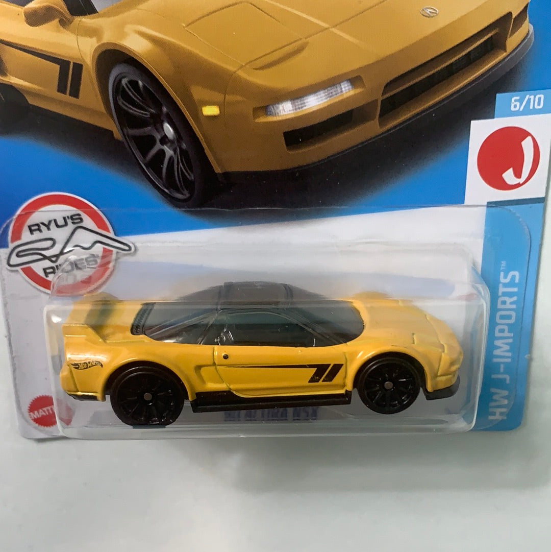 Hot Wheels 1/64 ‘90 Acura NSX Yellow