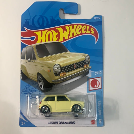 Hot Wheels 1/64 Custom ‘70 Honda N600 Yellow