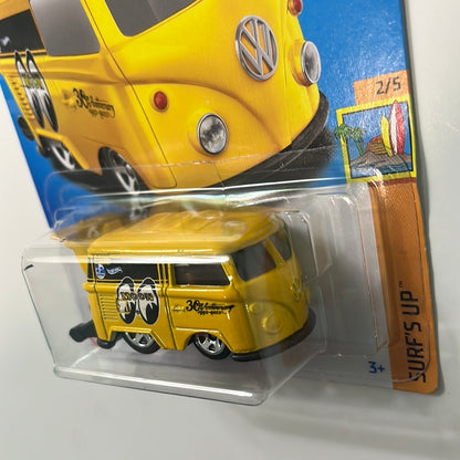 Hot Wheels 1/64 Volkswagen Kool Kombi Mooneyes Yellow