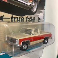 Auto World 1/64 1987 Chevy Silverado R10 Fleetside Tan/Red