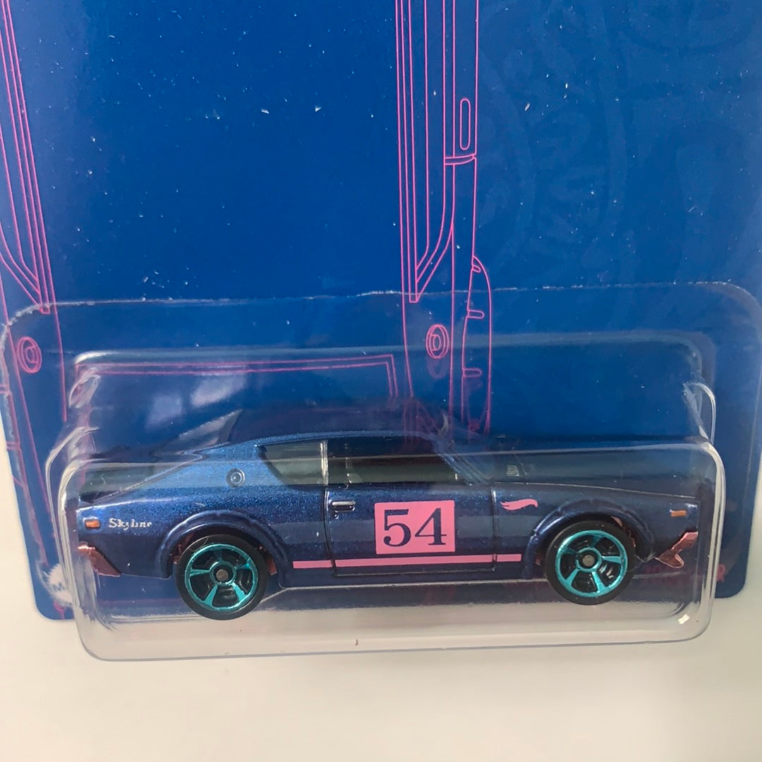 Hot Wheels 1/64 2022 Satin Blue & Pink Nissan Skyline 2000 GT-R Blue - Damaged Box