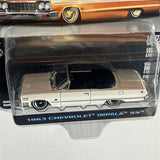 Greenlight 1/64 1963 Chevrolet Impala SS California Lowriders Series 2 White