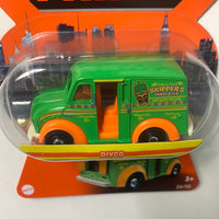 Matchbox Moving Parts Divco Green/Orange