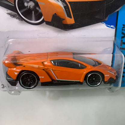 Hot Wheels 1/64 Lamborghini Veneno Orange - Damaged Card