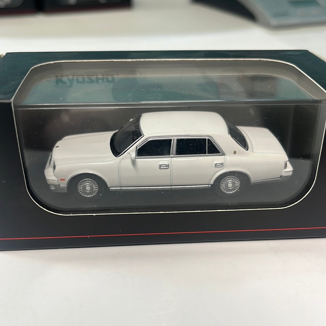 1/64 Kyosho Toyota Century White
