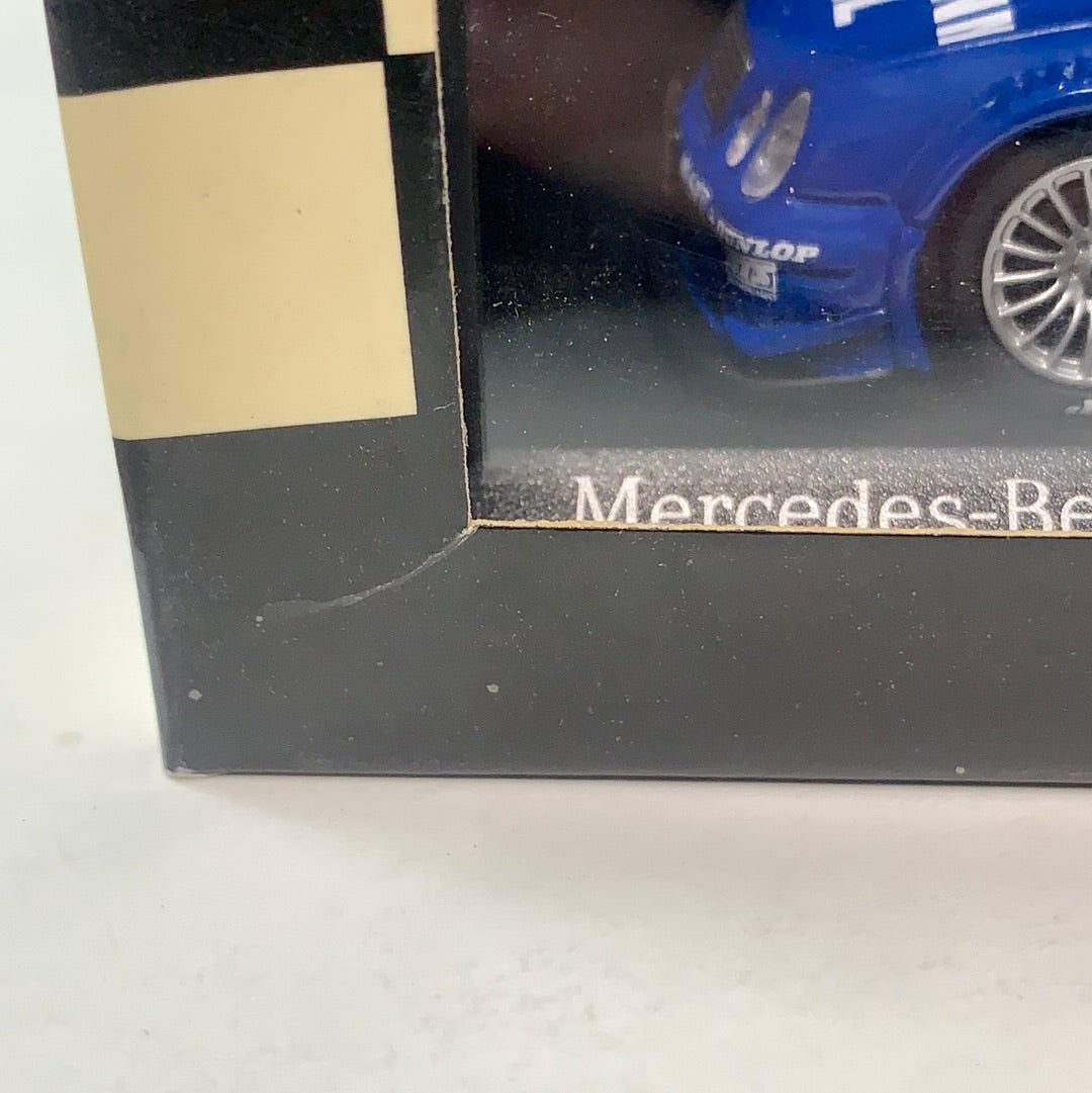 1/43 Minichamps Mercedes CLK Coupé DTM 2001 Team Manthey