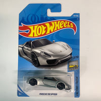 Hot Wheels 1/64 Porsche 918 Spyder Silver