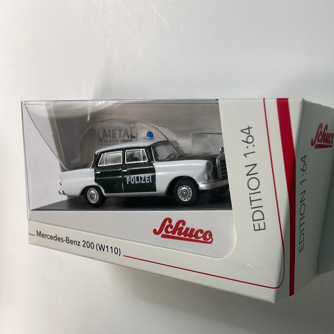 Schuco 1/64 Mercedes-Benz 200 ( W110) Polizei Green & White