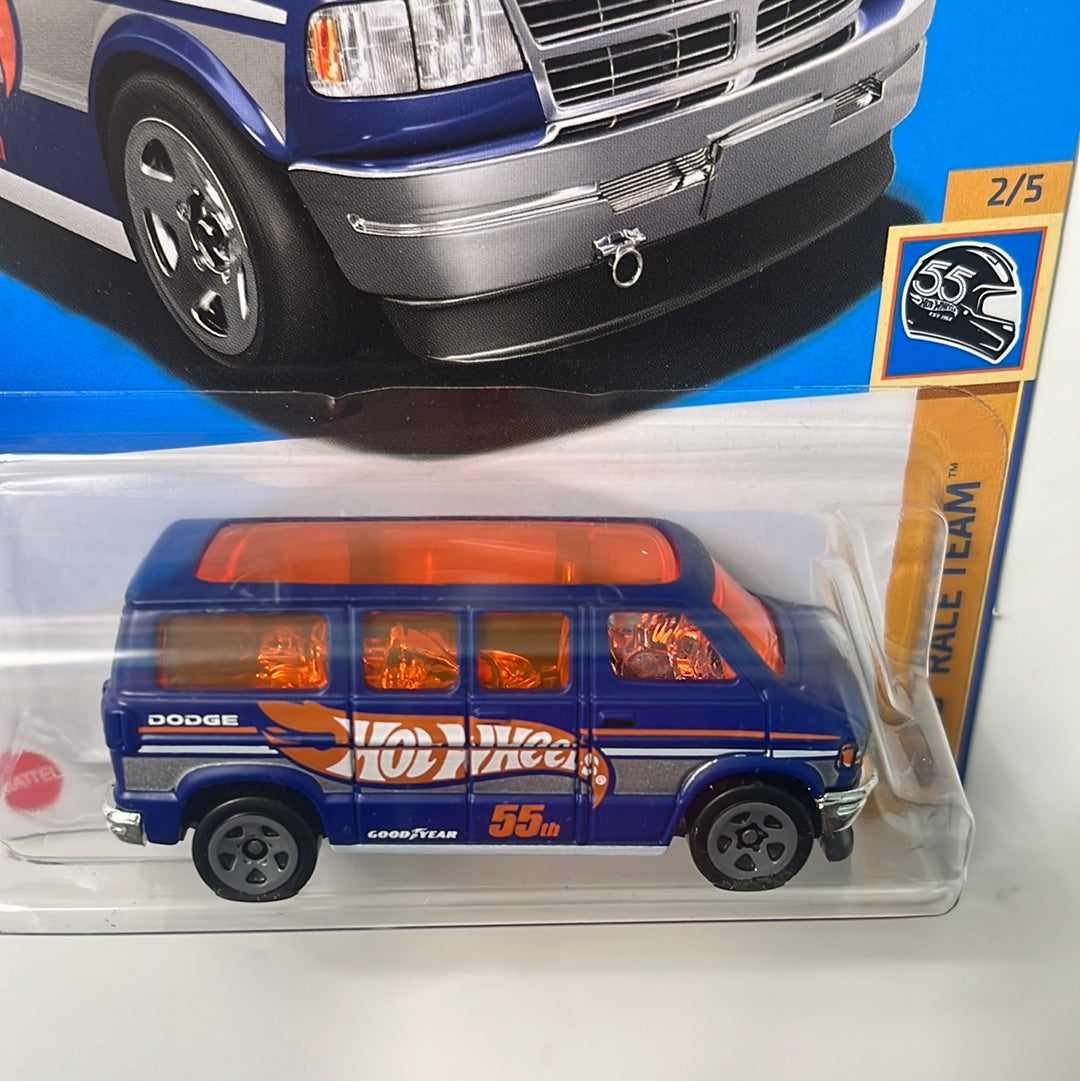 Hot Wheels Dodge Van Blue - Race Team