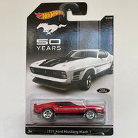 Hot Wheels 1/64 1971 Ford Mustang Mach 1 Red - Damaged Card