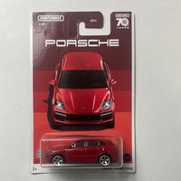 Matchbox 1/64 70 Years Porsche Cayenne Turbo Red