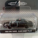 Greenlight 1/64 1988 Ford Taurus - Black Bandit Police