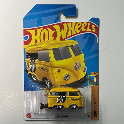 Hot Wheels 1/64 Volkswagen Kool Kombi Mooneyes Yellow