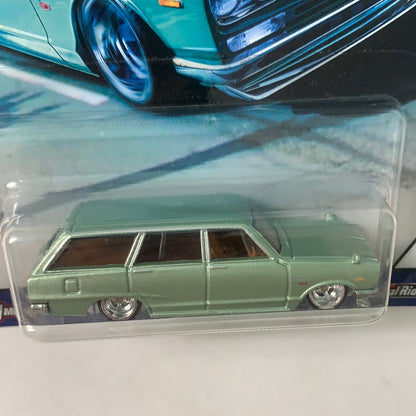 Hot Wheels 1/64 Car Culture Cargo Carriers Nissan C10 Skyline Wagon Green