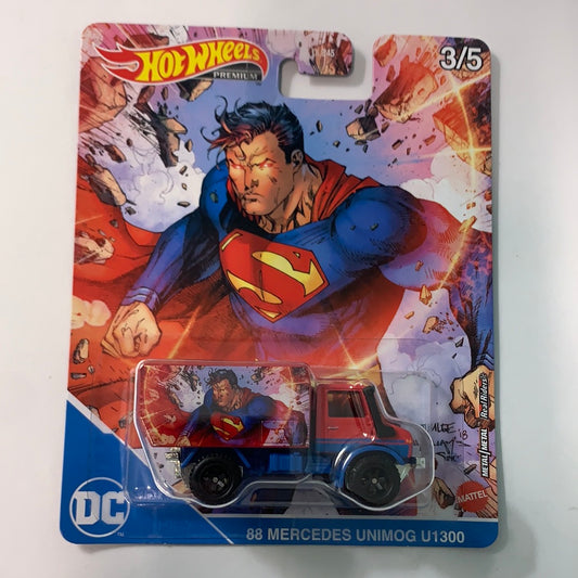 Hot Wheels Pop Culture DC 88 Mercedes Unimog U1300