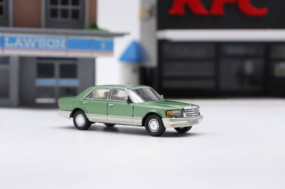 1/64 Master Mercedes Benz W126 560SEL Green