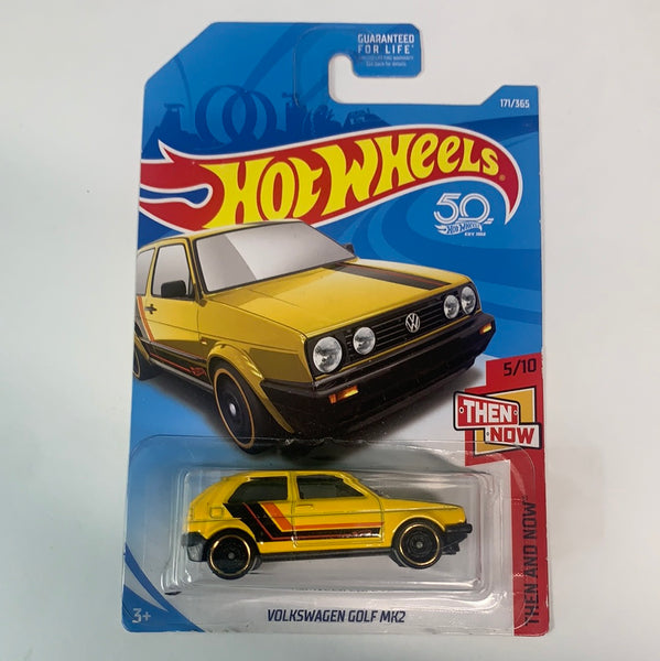 Hot Wheels 1/64 Volkswagen Golf Mk2 Yellow