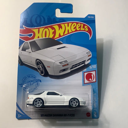 Hot Wheels 1/64 ‘89 Mazda Savanna RX-7 FC3S White