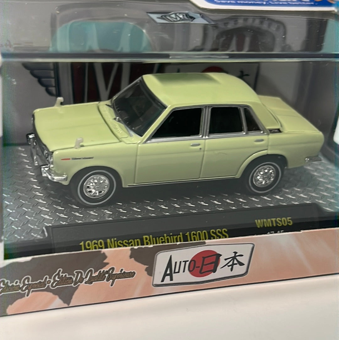 1/64 M2 Machines Auto Japan 1969 Nissan Bluebird 1600 SSS Green