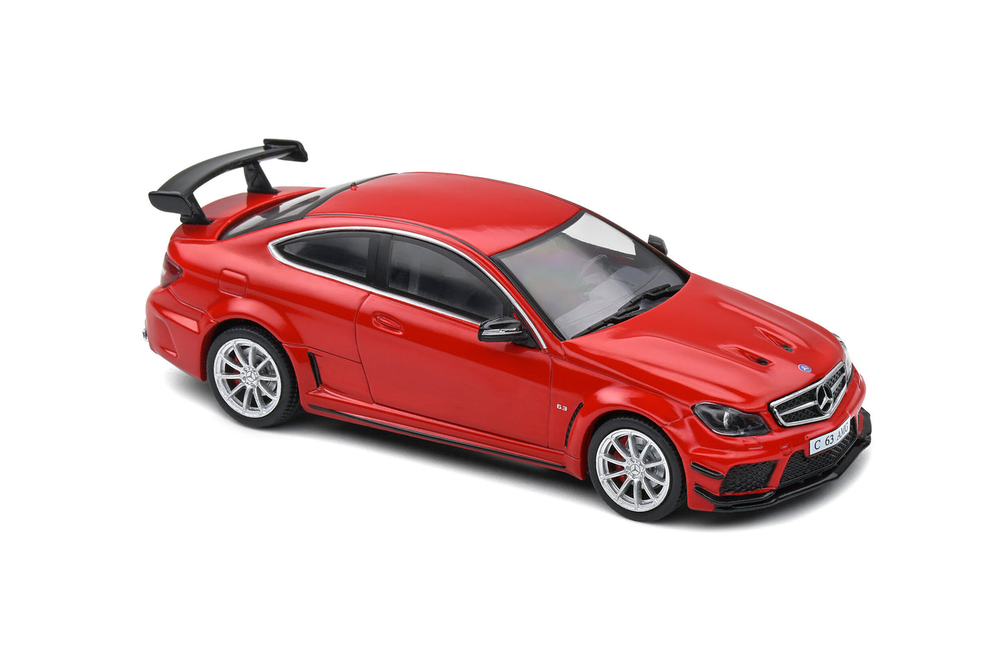 1/43 Solido MERCEDES-BENZ C63 AMG BLACK SERIES – FIRE OPAL RED – 2012